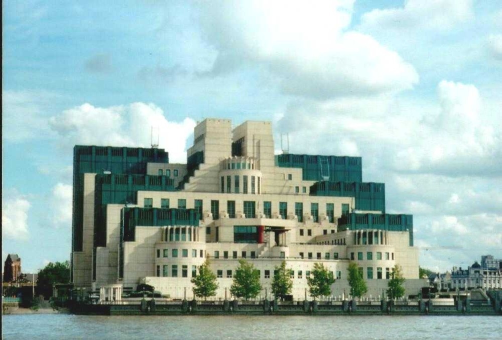 London - MI-6 Building, Sept 2002