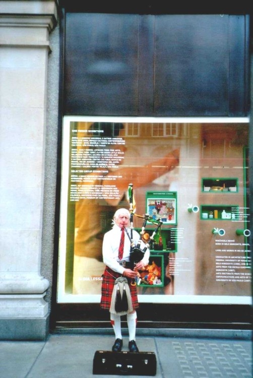 London - Oxford Street, May 2004