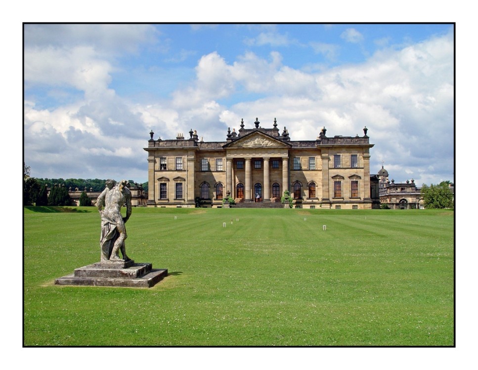 Great House Duncombe Park, Helmsley, North Yorkshire photo by Hinrich Buskohl