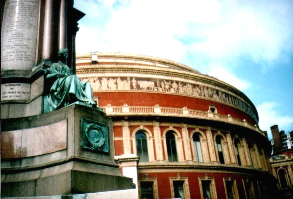 London - Royal Albert Hall, Sept 1996 photo by Anna Chaleva