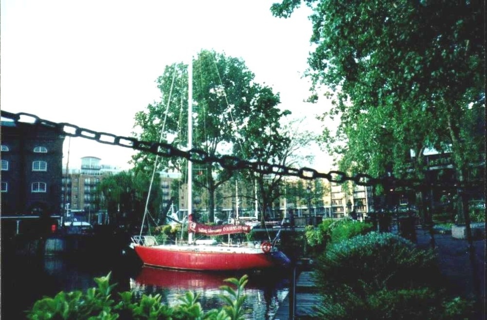 London - St Katherine Docks, May 2001