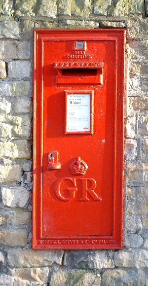Wall mounted GR Postbox, Nettleham Road, Lincoln.