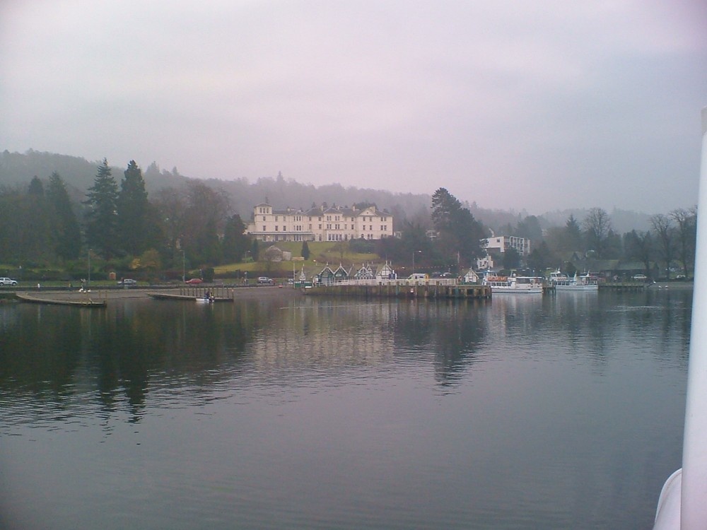 Lake Windemere. Bowness. 04 Feb 2006