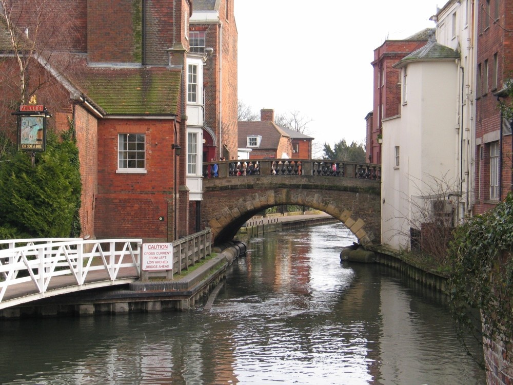 Newbury, Berkshire. Bridge in town centre, over Kennet & Avon Canal