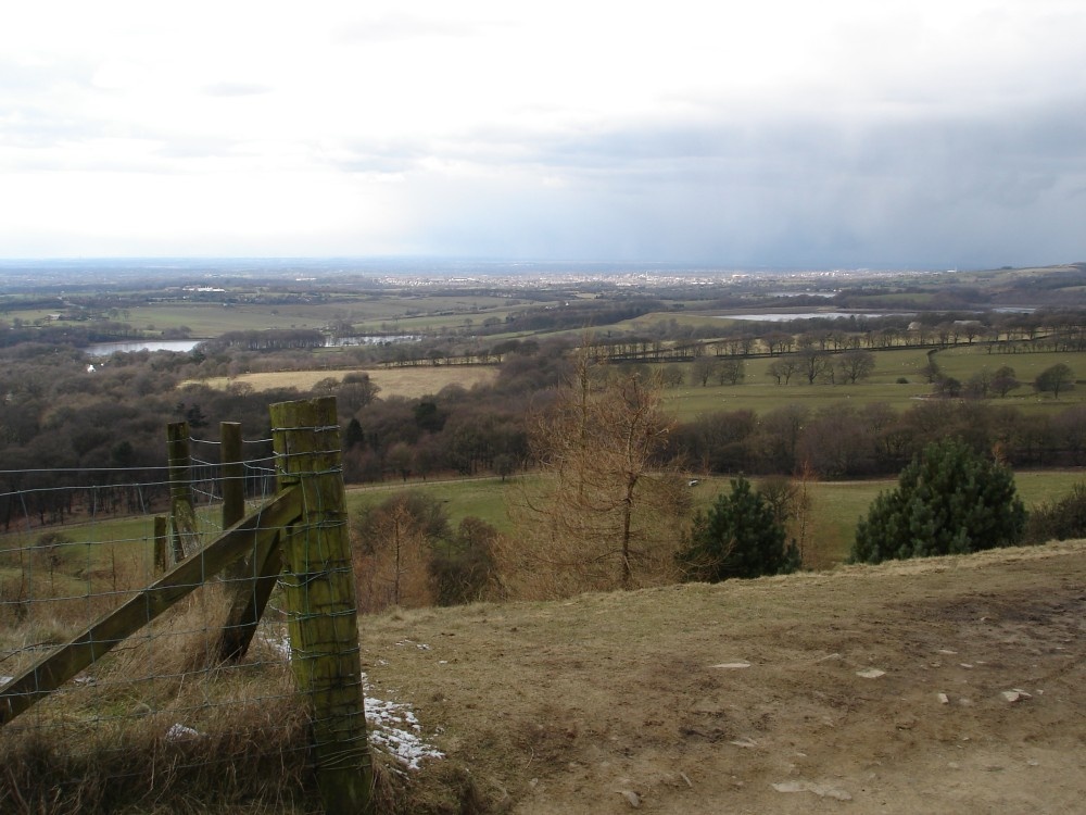 A view of Rivington Pike, Rivington, Lancashire. 03/03/06