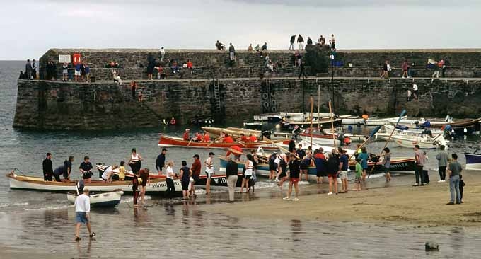 Photograph of Gig race day at Gorran Haven