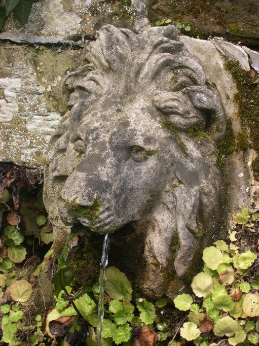 Lion Says - Have a drink! (batemans or scotney? - was uploaded to scotney castle)
