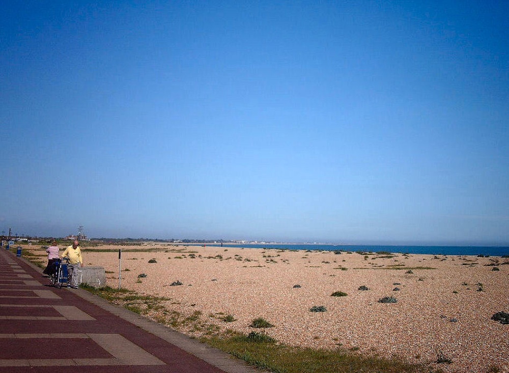 Eastney beach, Hampshire -  - Taken:  5th May 2006