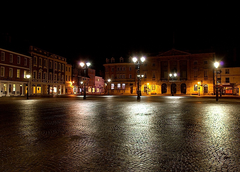 Newark Market Square at night. Newark, Nottinghamshire