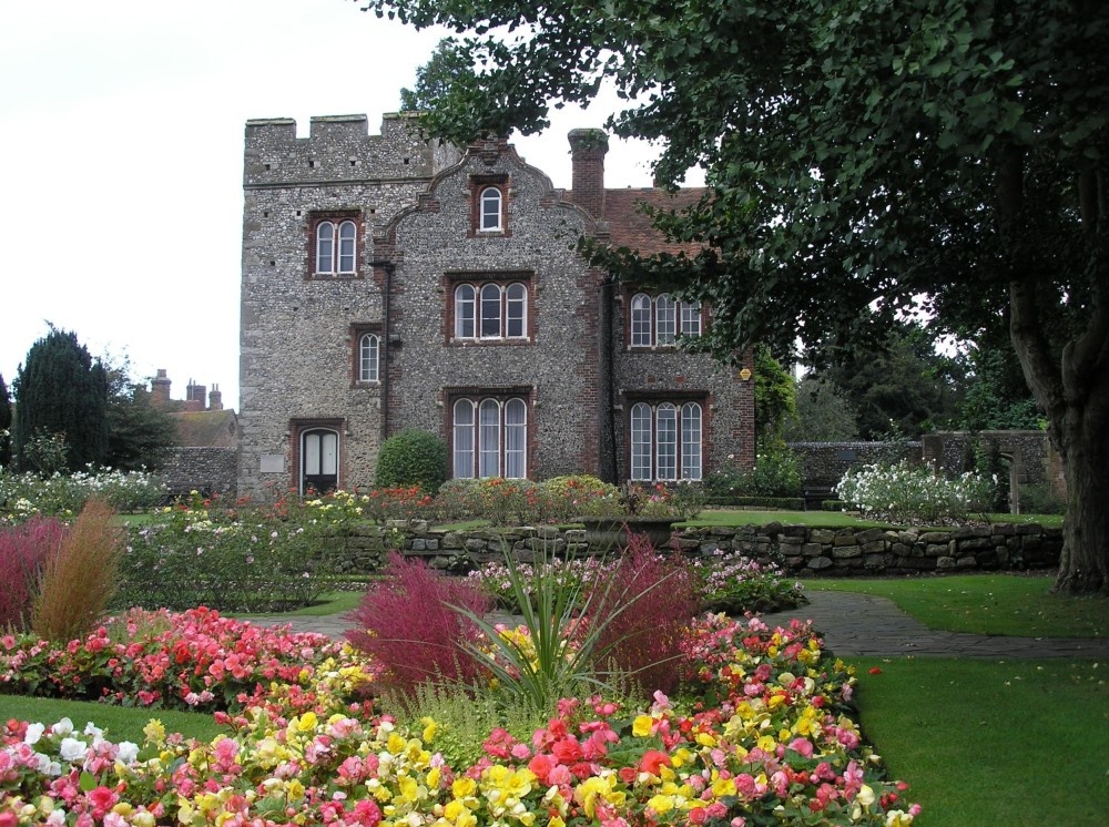 Photograph of This is taken in the gardens outside the city walls in Canterbury, Kent in Sept. of 2005