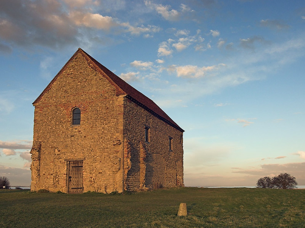A picture of Chapel of St Peter-on-the-Wall photo by Maarten Van Der Marel