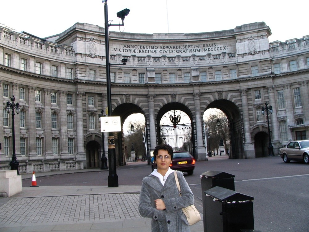 Admiralty Arch - April 2006 photo by Dejan