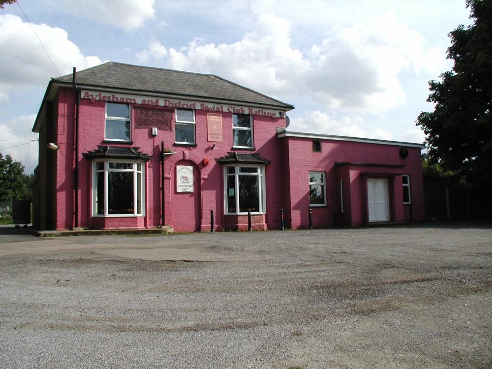 Photograph of The Ratling Pub. Taken 2005. Aylesham. Kent.