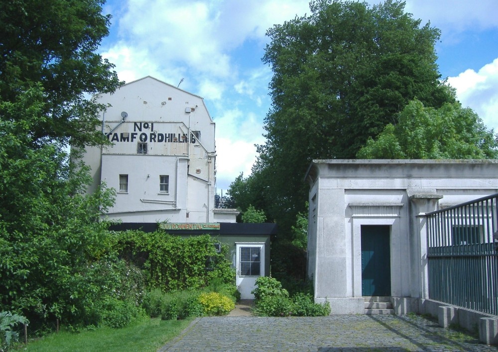 Photograph of 1 Stamford Hill