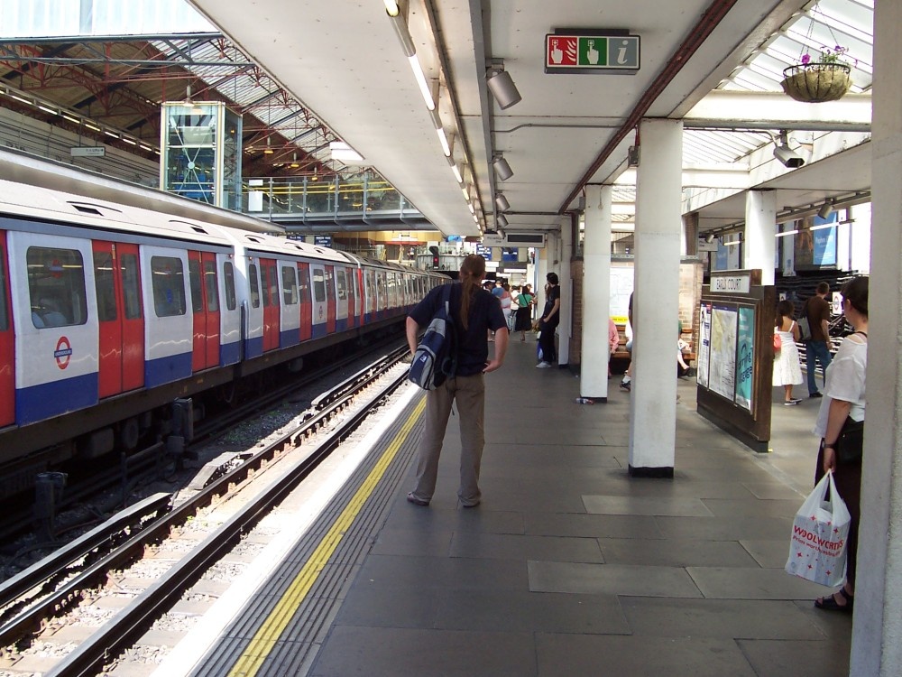 Photograph of Earl`s Court Station