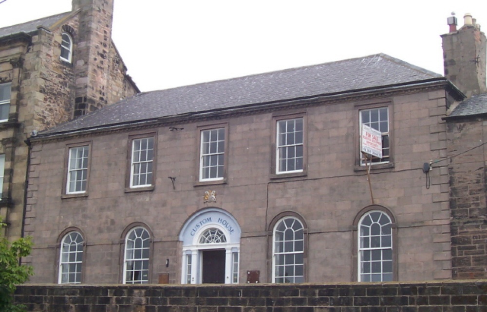 The custom house atop the Berwick Walls.
Berwick upon Tweed, Northumberland