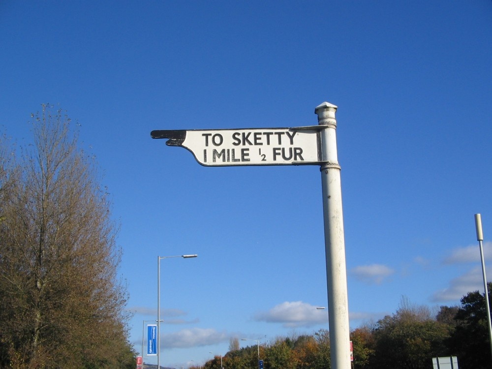 Photograph of Fingerpost at Singleton Lake, Swansea