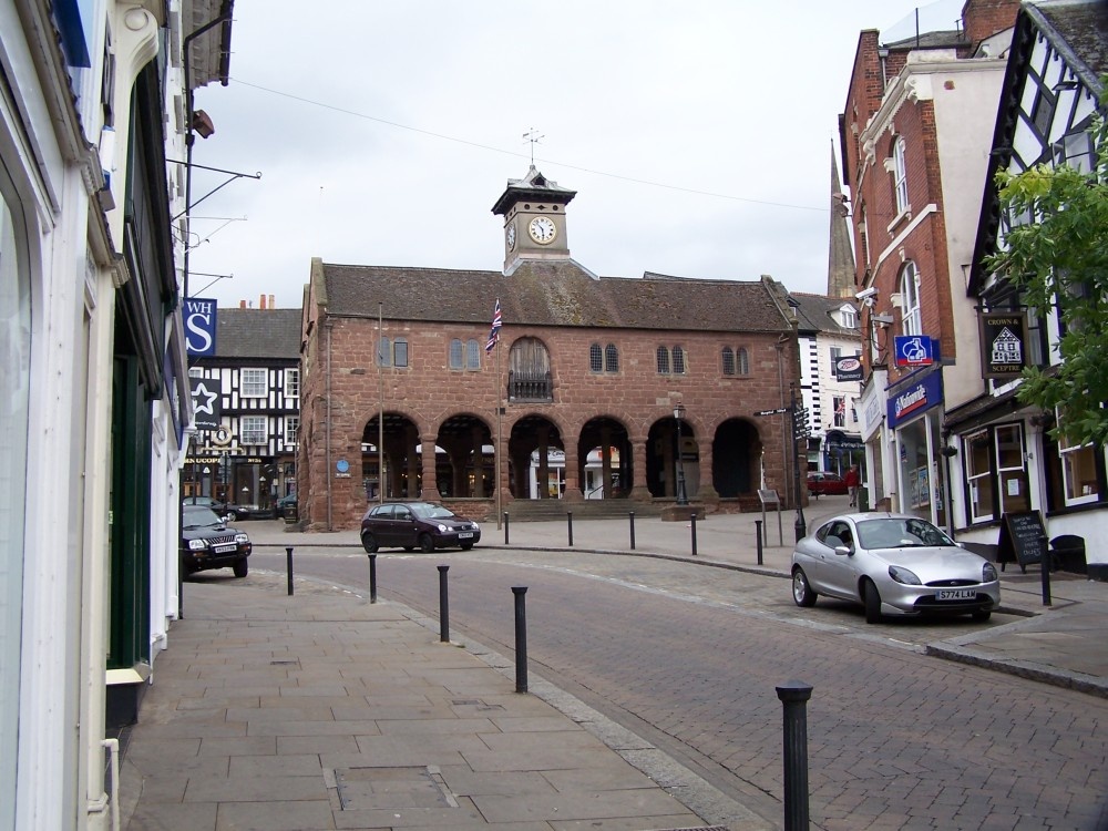 Photograph of Ross-on-Wye Market House from Broad Street
