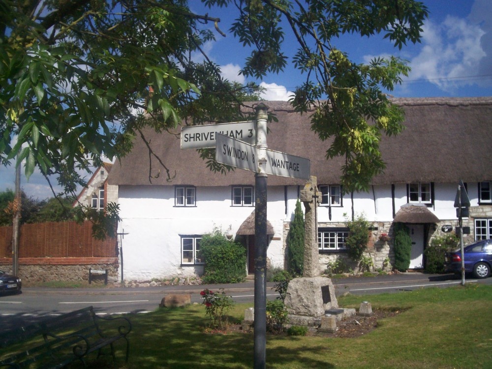 Direction sign at Ashbury, Oxfordshire