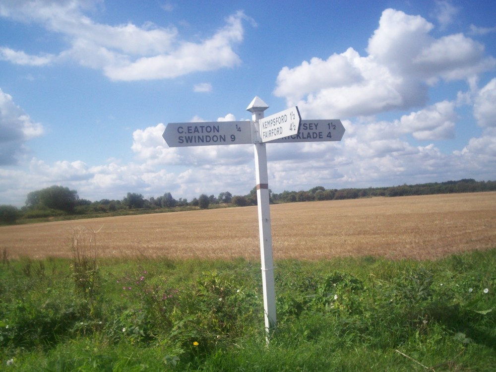 Photograph of Pointing the way near Castle Eaton, Wiltshire