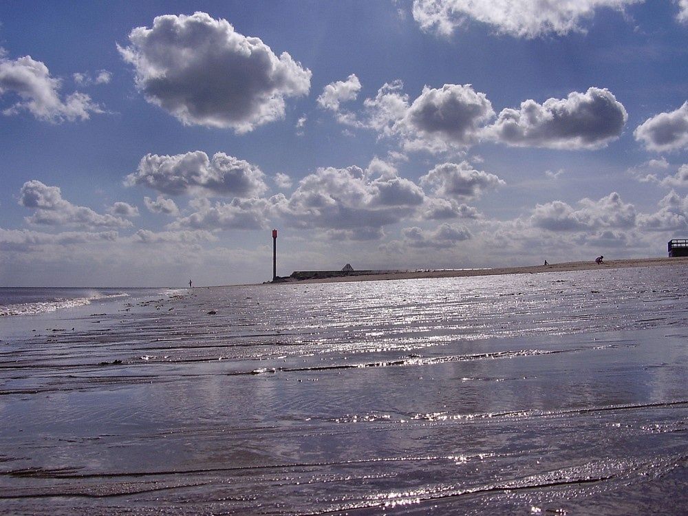 The beach at Ingoldmells looking in the direction towards skegness, Lincolnshire