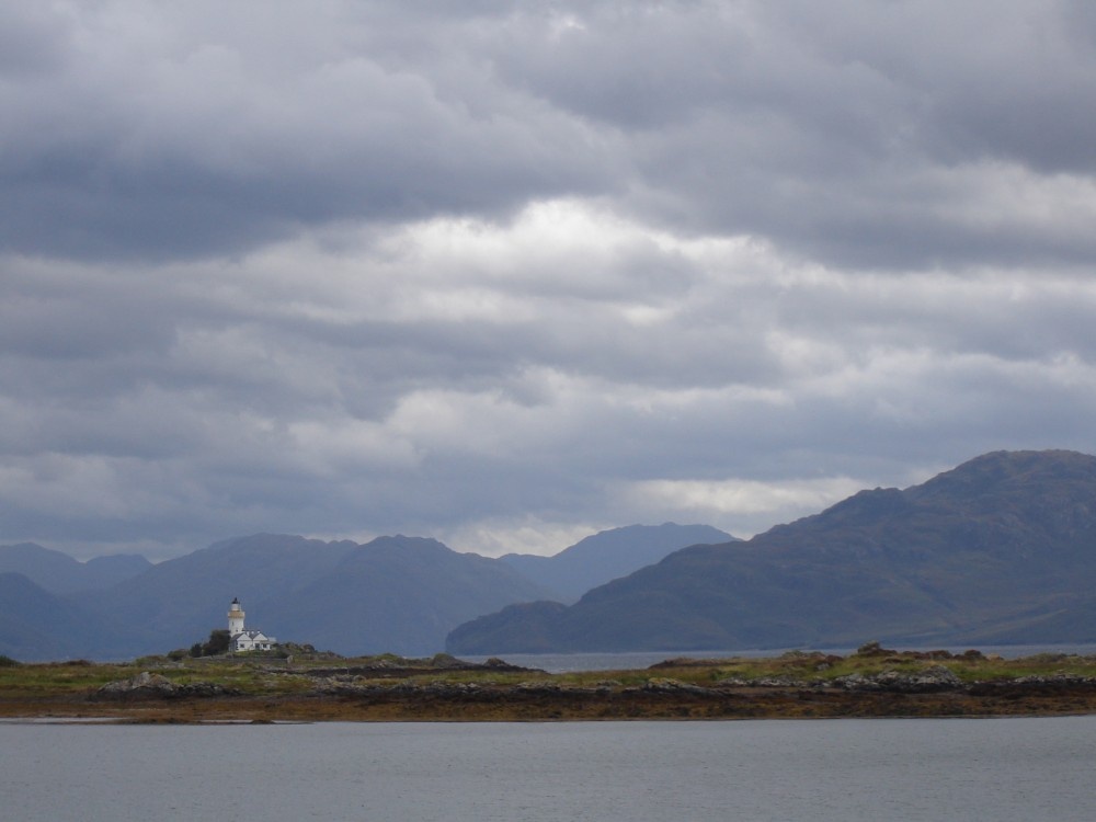 Photograph of Ornsay Lighthouse seen from Isleornsay