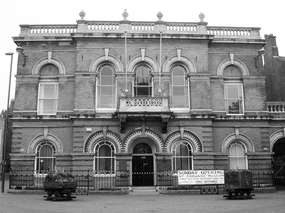 Photograph of The original part of the Town Hall at Ilkeston in Derbyshire dates from the 1860's.