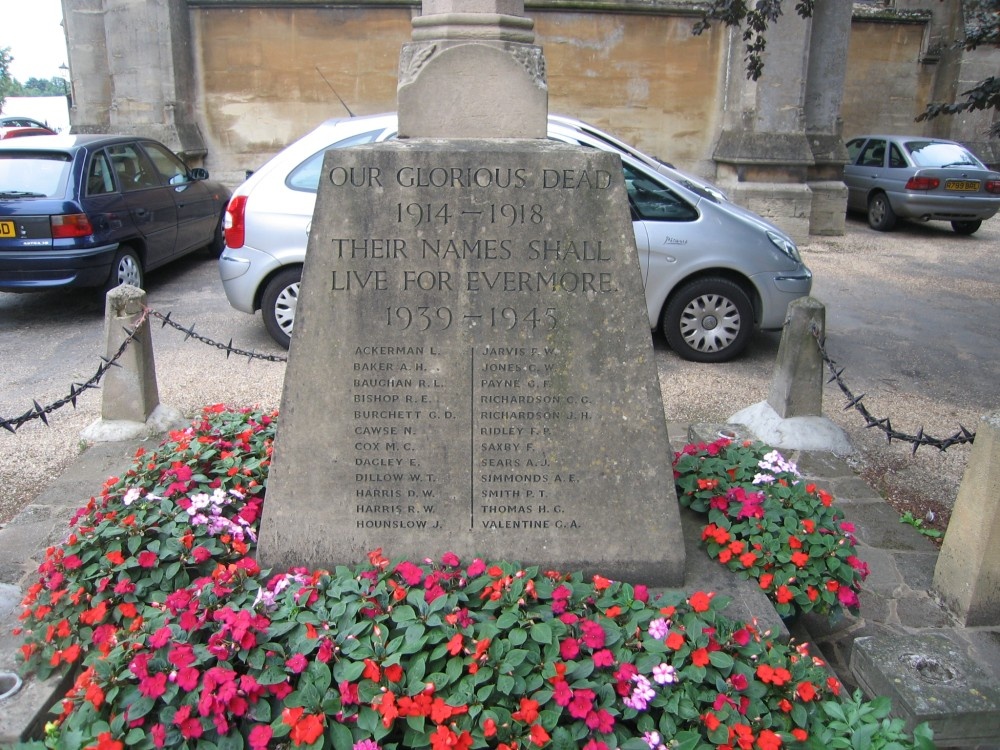 War Memorial in Buckingham