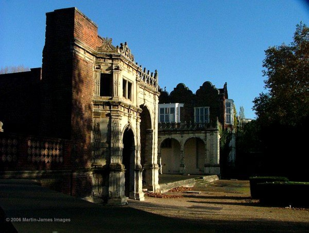 A picture of Holland Park