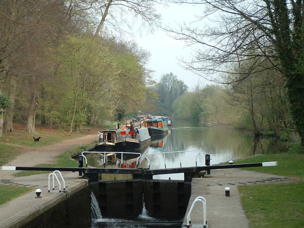 Cassiobury Park, Watford. The canal dwellers awake