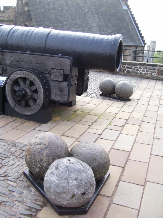 Mons Meg, Edinburgh Castle, Edinburgh, Midlothian, Scotland.
