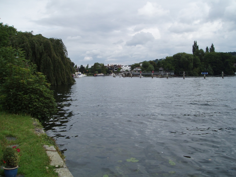 Marlow, Buckinghamshire - August 2006.