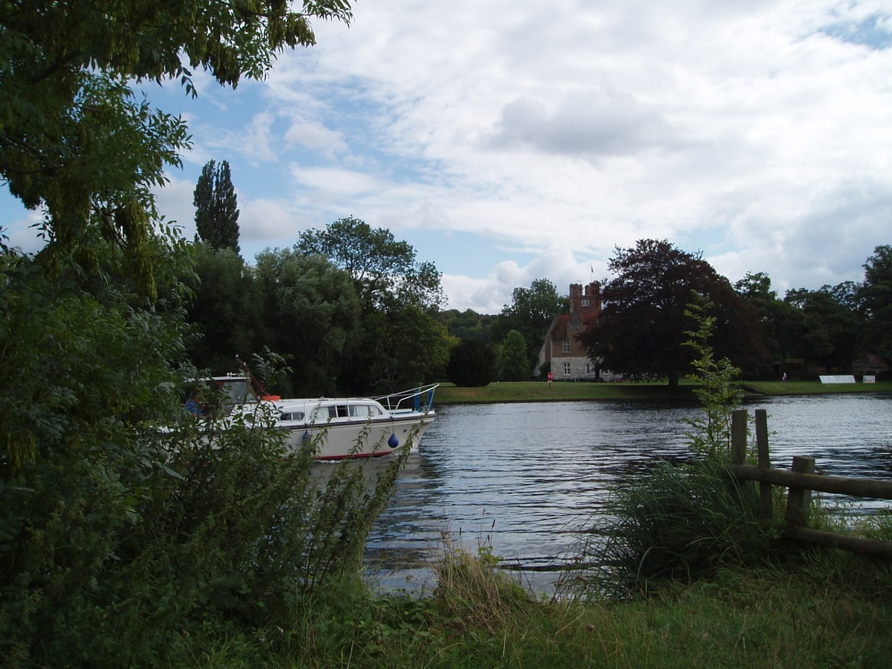 Marlow, Buckinghamshire - August 2006