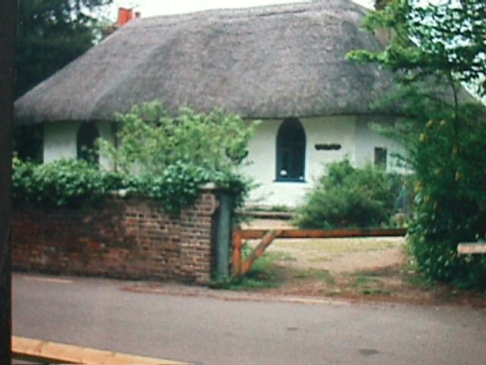 Photograph of Thatch at Hanwell, Middlesex