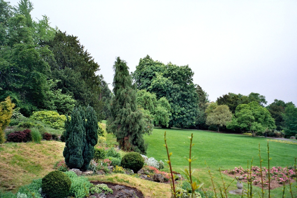Richmond upon Thames, Greater London - Terrace Gardens.