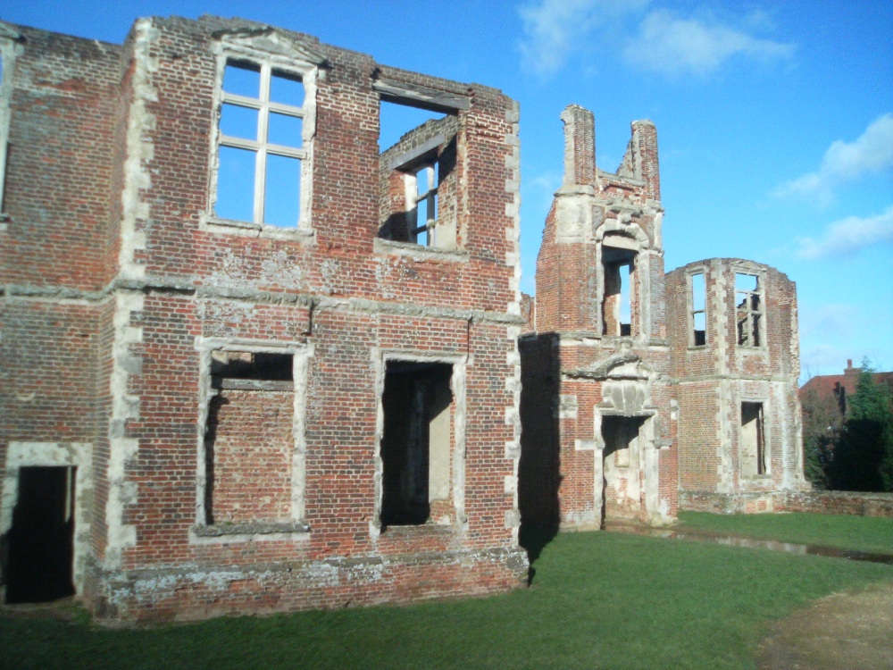 a picture of the remains of Houghton house photo by Mark Mulford