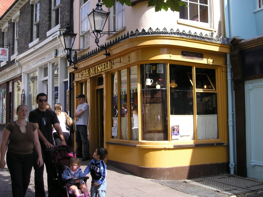 The Nutshell - Smallest pub in Britain!
Bury St Edmunds, Suffolk
