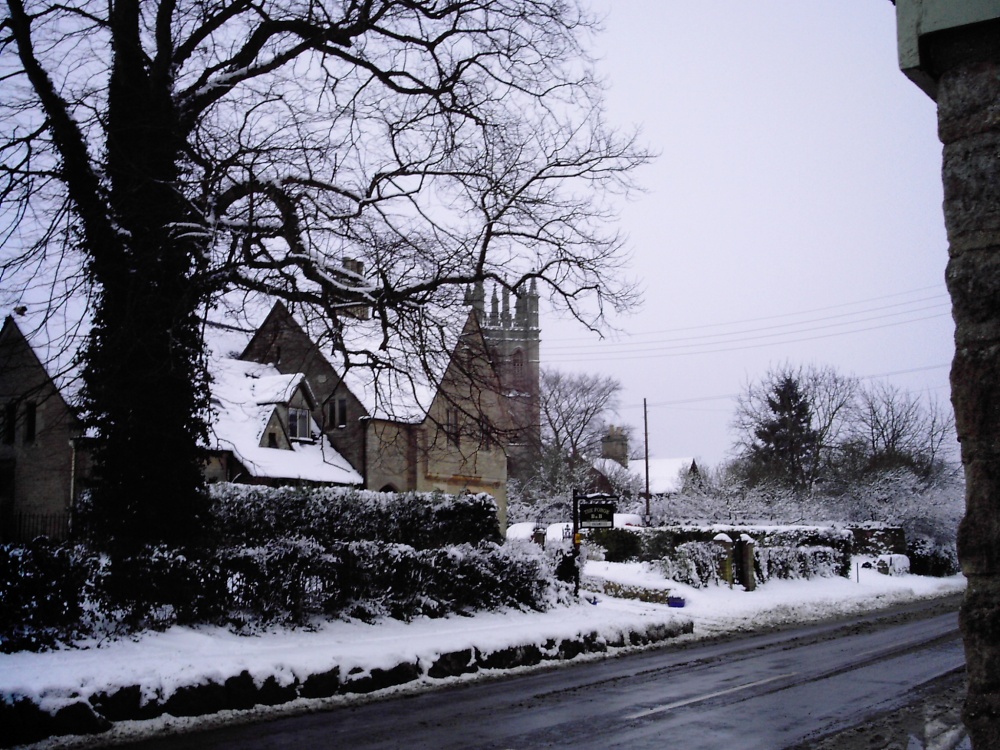 Photograph of The village of Churchill, Oxfordshire, on a snowy day 2007