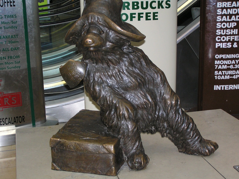 Bronze statue of Paddington Bear, Paddington railway station, central London