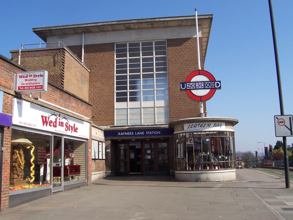 Rayners Lane Station