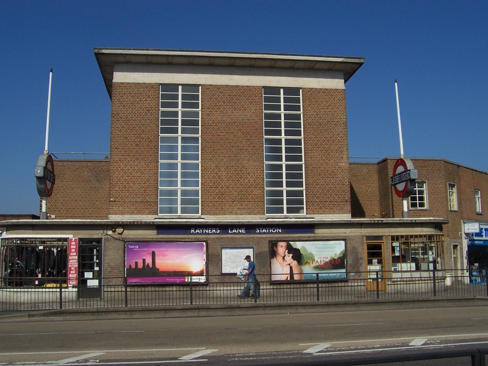 Rayners Lane Station