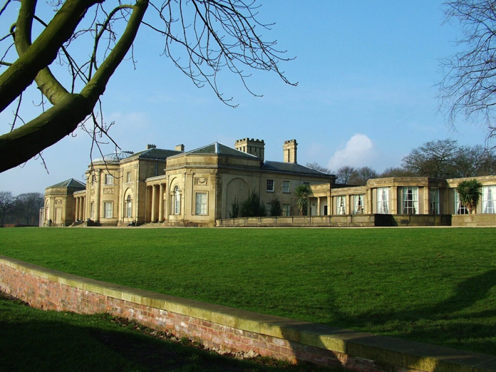 Heaton Hall photo by 