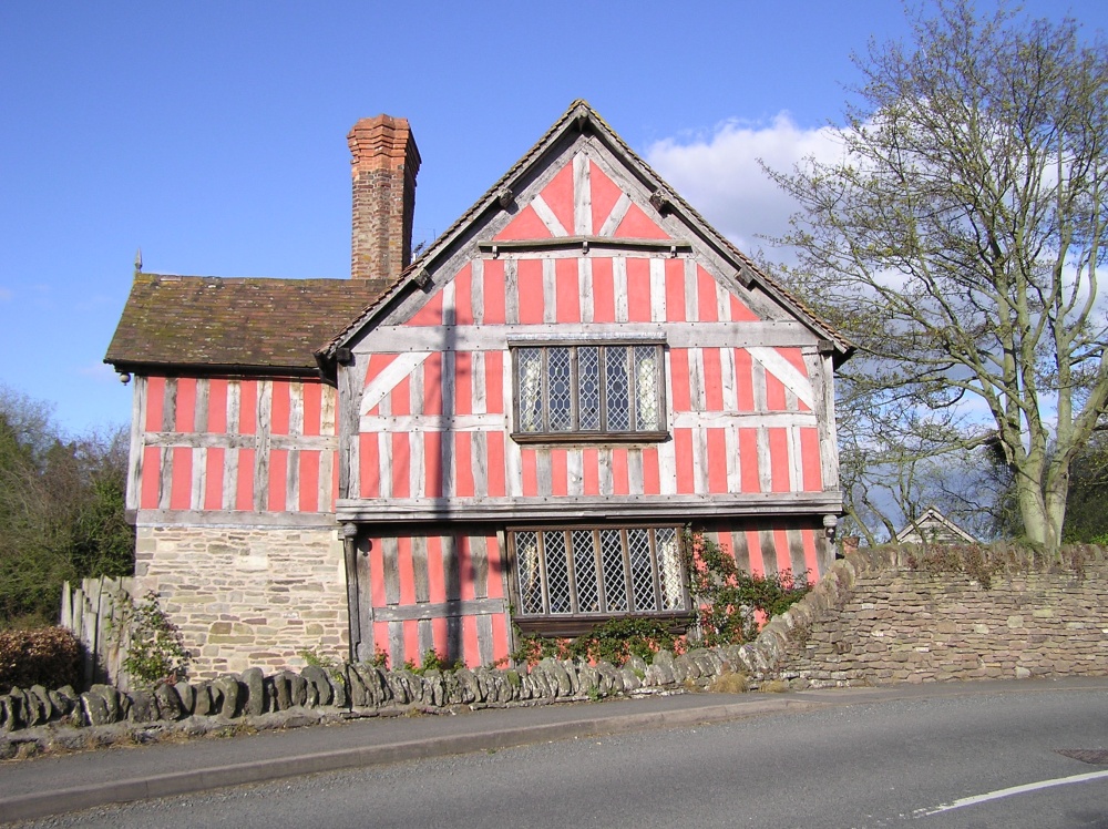 Old House on road into, Weobley, Herefordshire