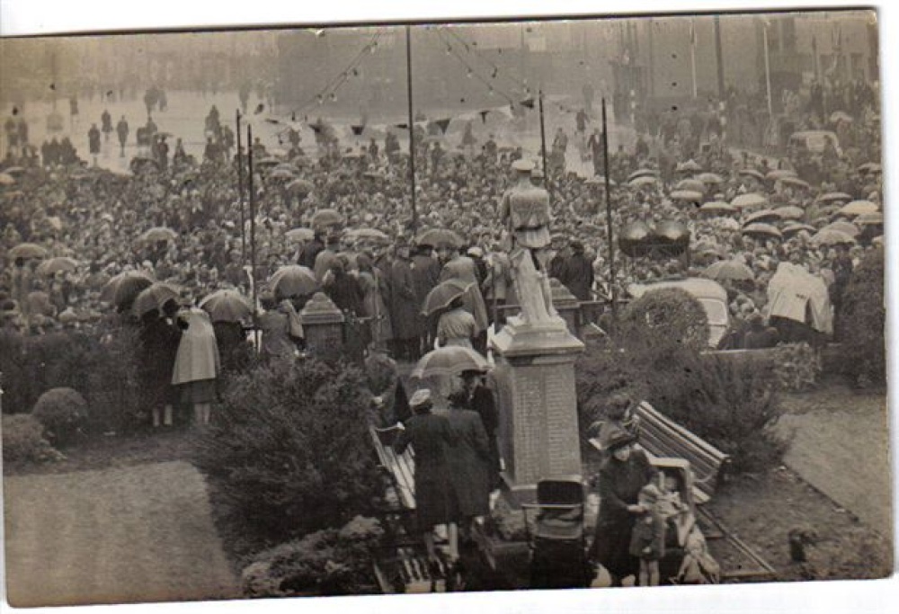 Ferryhill market place 1945 - probably VE Day