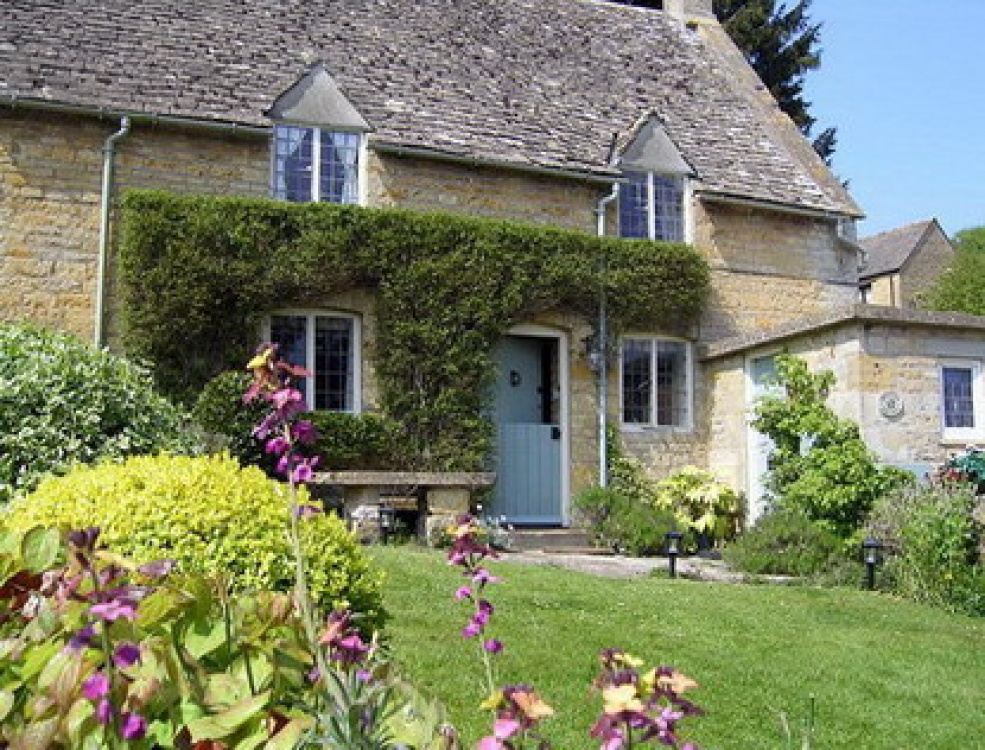 Photograph of Cottage in Bourton-on-the-Hill