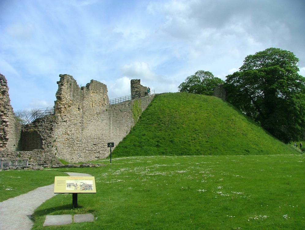 Pickering Castle, Pickering, North Yorkshire photo by Frank Smith