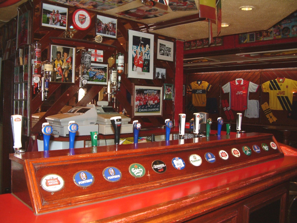 Photograph of The Gunners Pub.