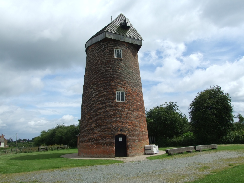 Hough Mill, Swannington, Leicestershire photo by Jez Taylor