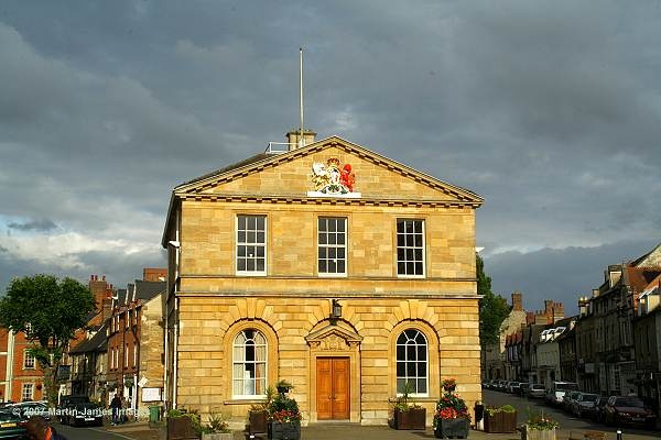 Woodstock Town Hall (Evening)