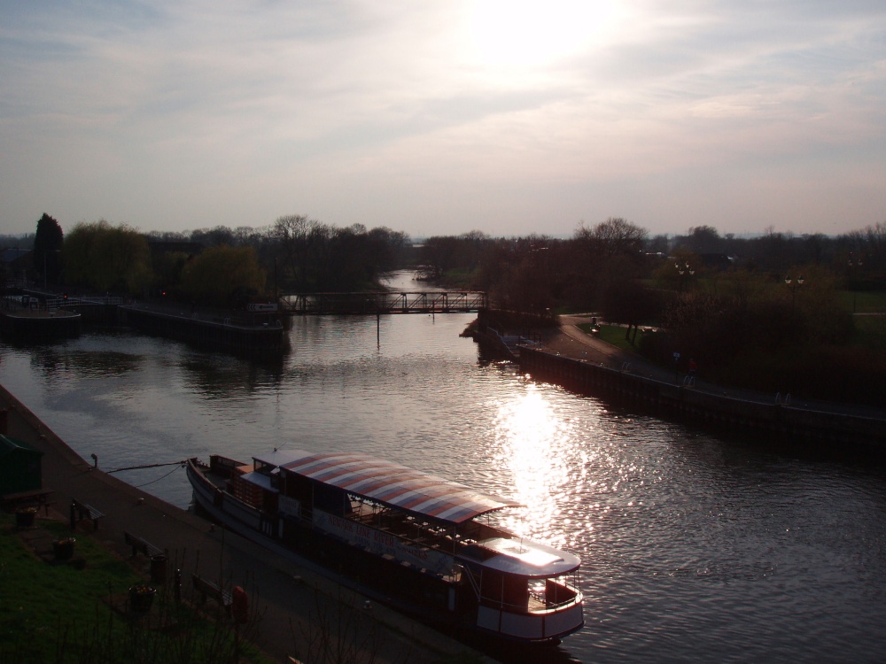 Sunset on the River Trent at Newark photo by Trevor Summerson
